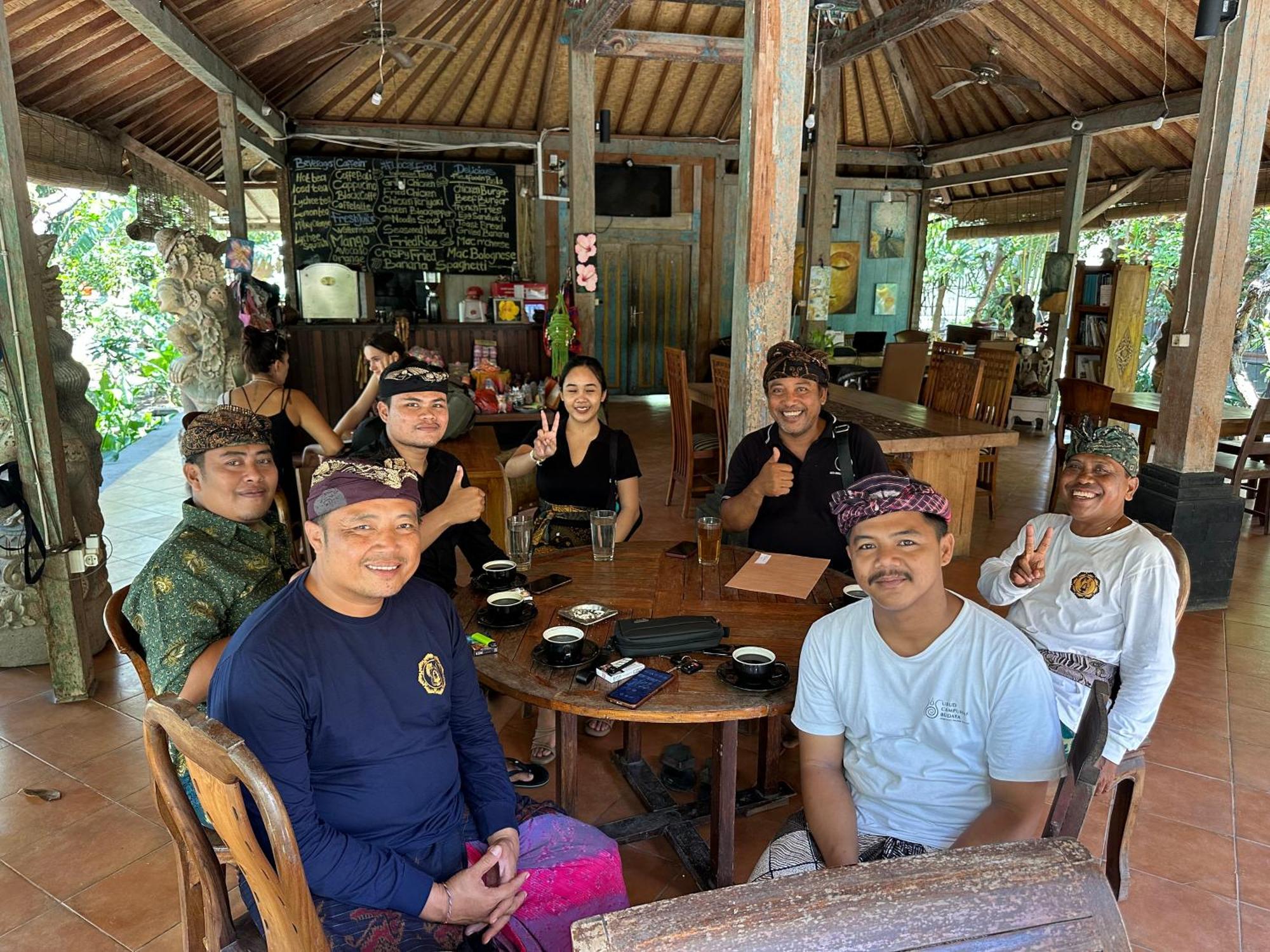 Bali Telaga Hati Yoga Healing And Retreat Center Hostel ซานูร์ ภายนอก รูปภาพ