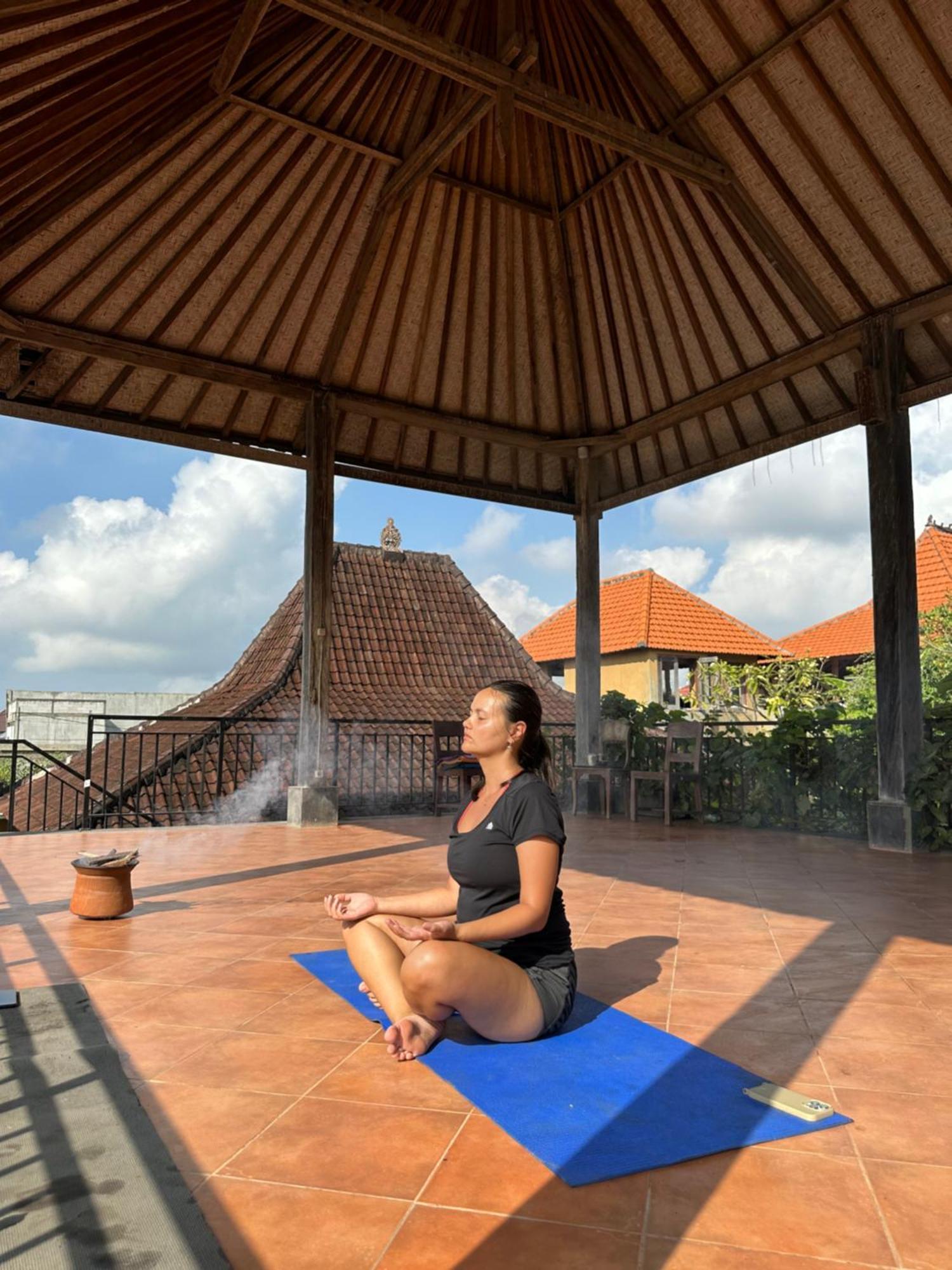 Bali Telaga Hati Yoga Healing And Retreat Center Hostel ซานูร์ ภายนอก รูปภาพ