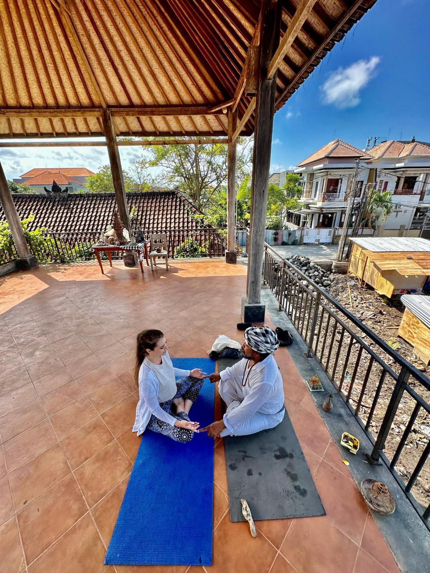 Bali Telaga Hati Yoga Healing And Retreat Center Hostel ซานูร์ ภายนอก รูปภาพ